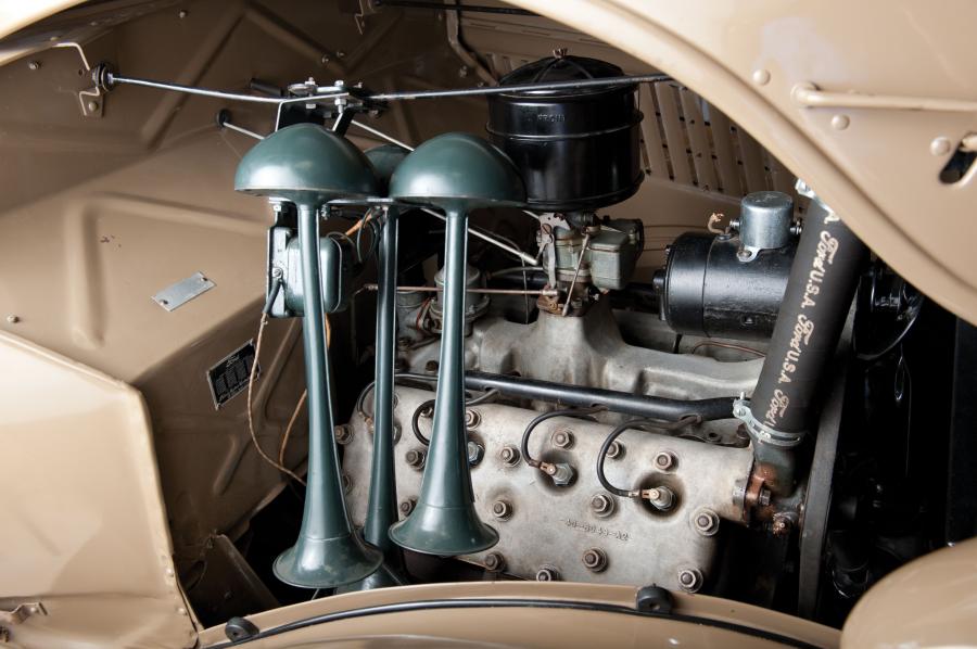  Ford DeLuxe Phaeton 1935 года  (фото 32 из 33)